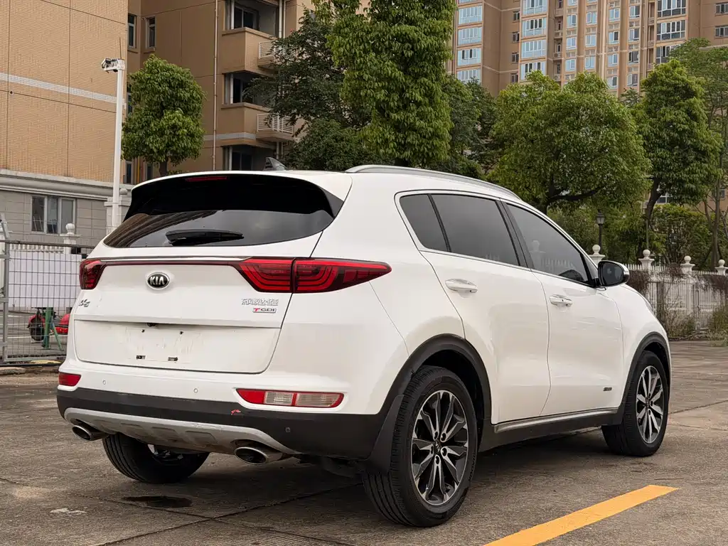 Kia KX5 2016 — фото 11