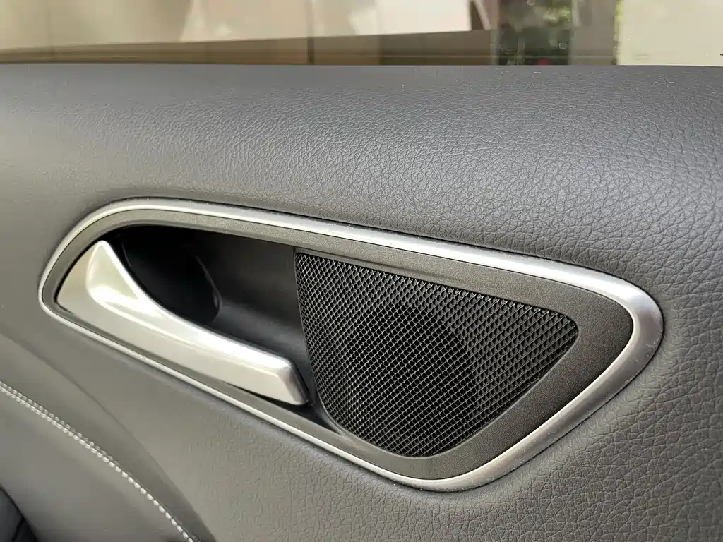 Mercedes-Benz B-Class 2017 — фото 27