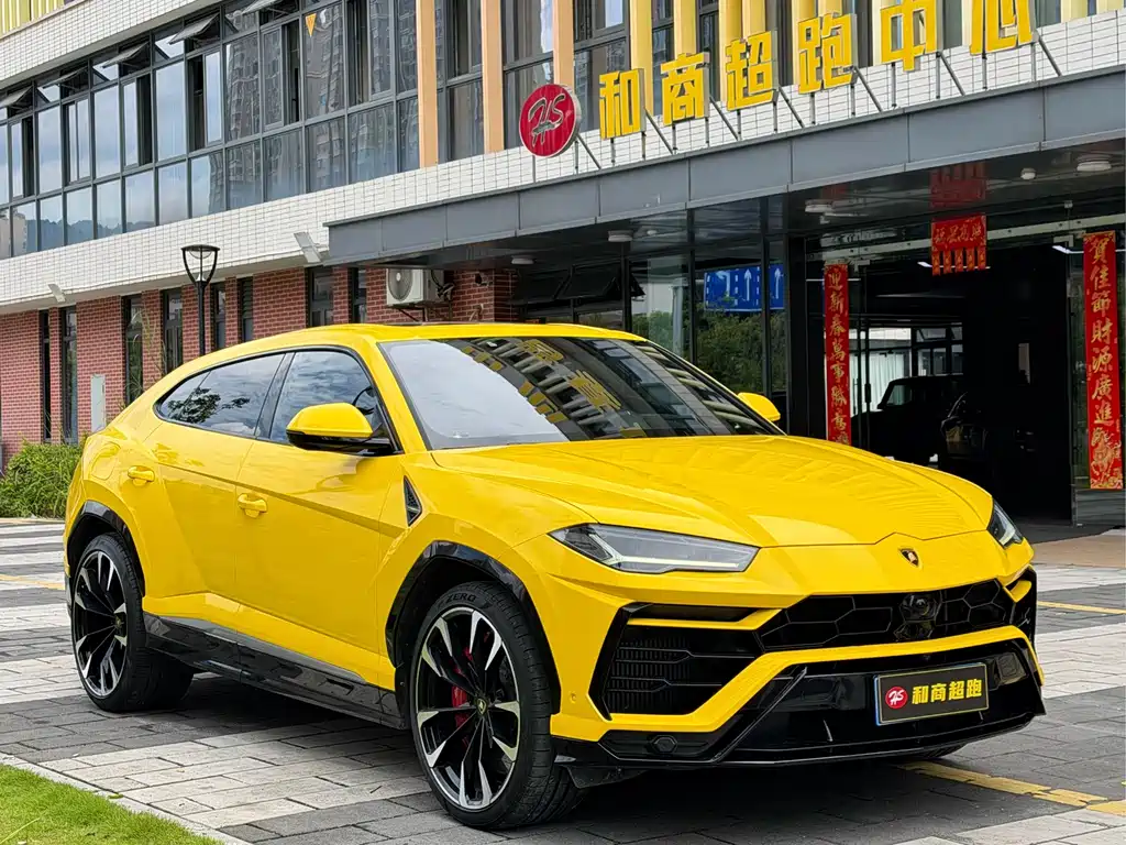 Lamborghini Urus 2019 — фото 3