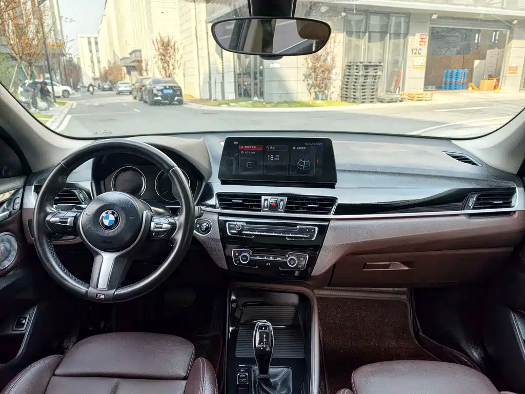 BMW X1 2021 — фото 15