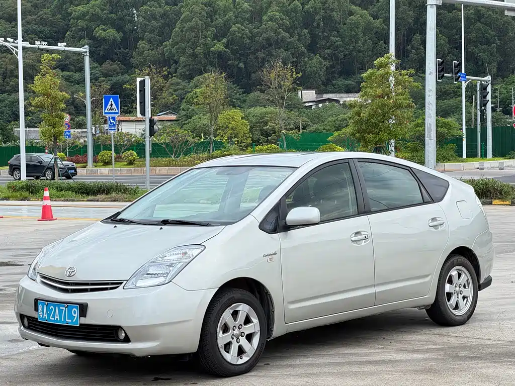 Toyota Prius 2006 — фото 1