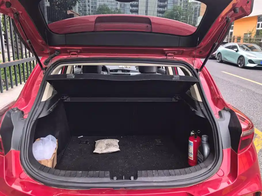 Geely Emgrand GS 2020