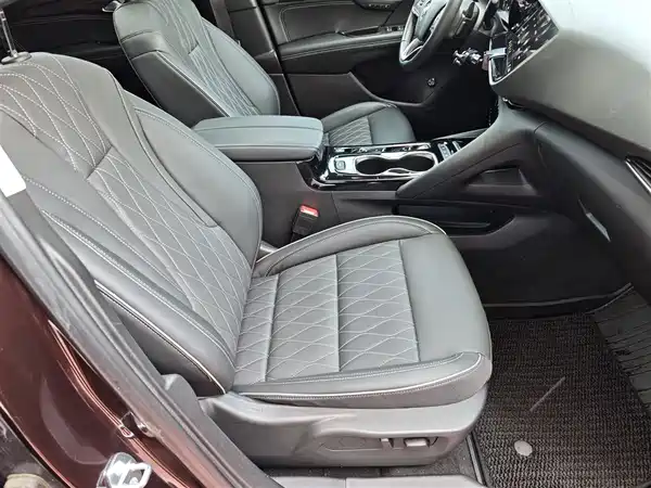Buick Envision Plus 2022