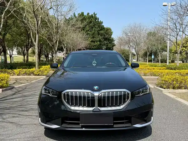 BMW 5 Series 2024