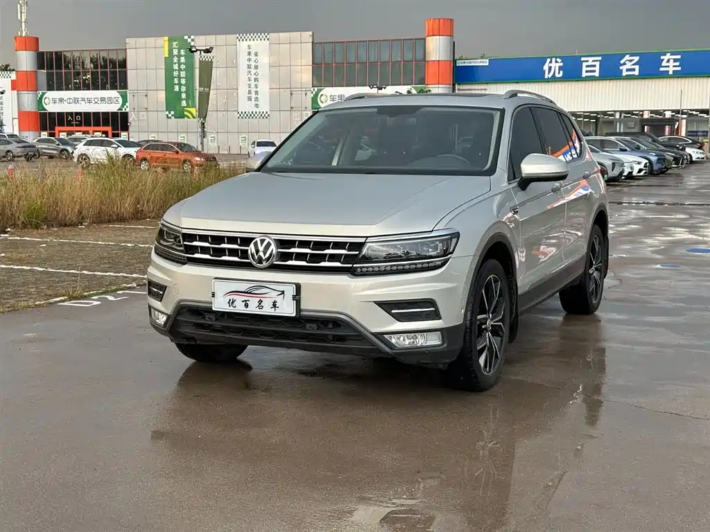Volkswagen Tiguan L 2019 — фото 1