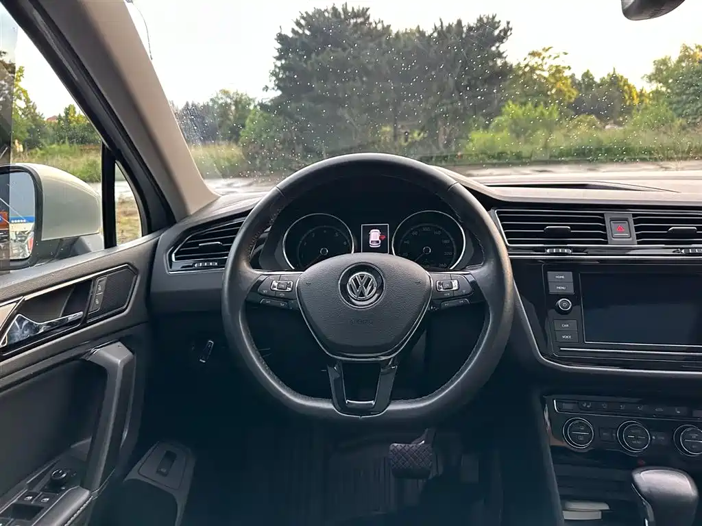Volkswagen Tiguan L 2019 — фото 21