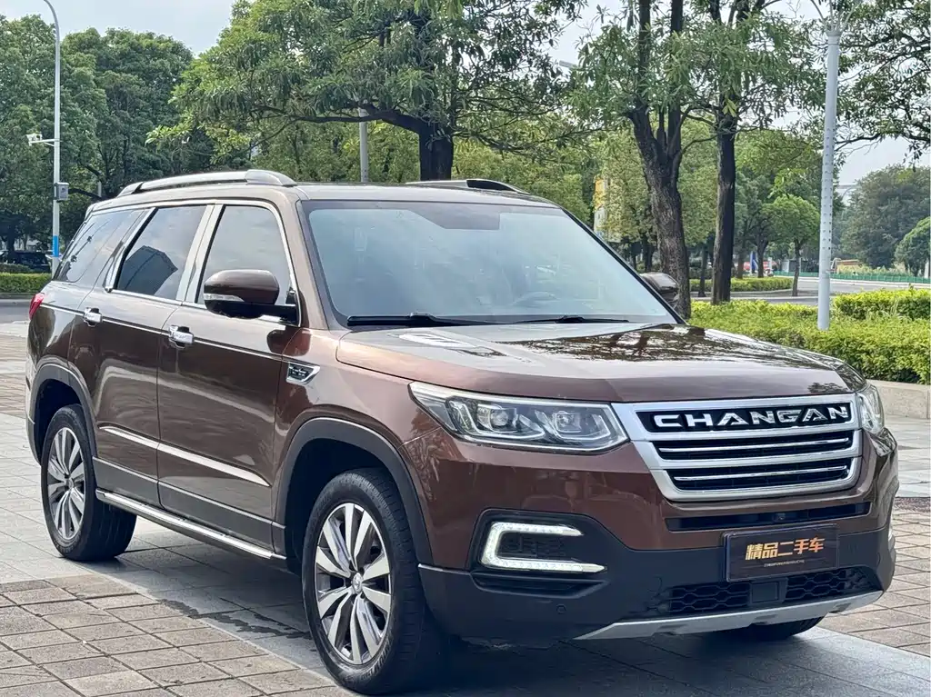 Changan CS95 2017 — фото 3