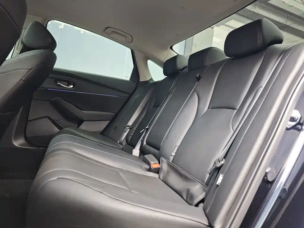 Honda Accord 2023 — фото 13