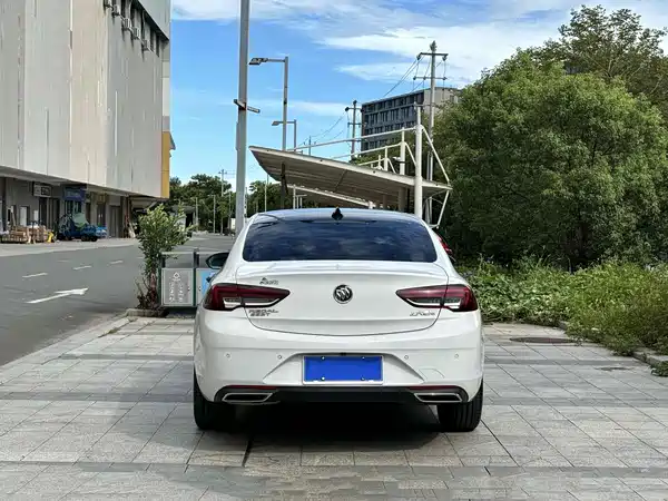 Buick Regal 2021