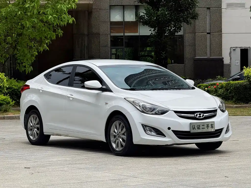 Hyundai Elantra Langdong 2015 — фото 3