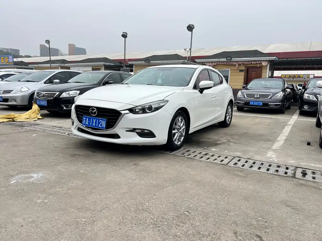 Mazda 3 Axela 2018 — фото 3