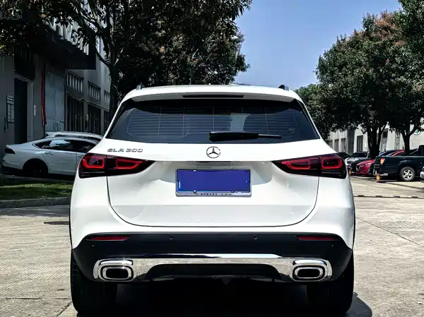 Mercedes-Benz GLA 2021
