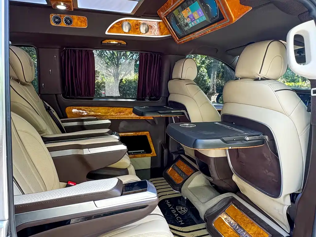 Mercedes-Benz Vito 2023 — фото 11