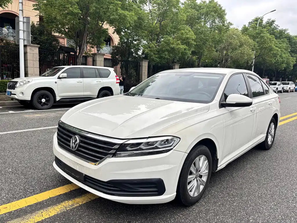 Volkswagen Lavida 2018 — фото 1