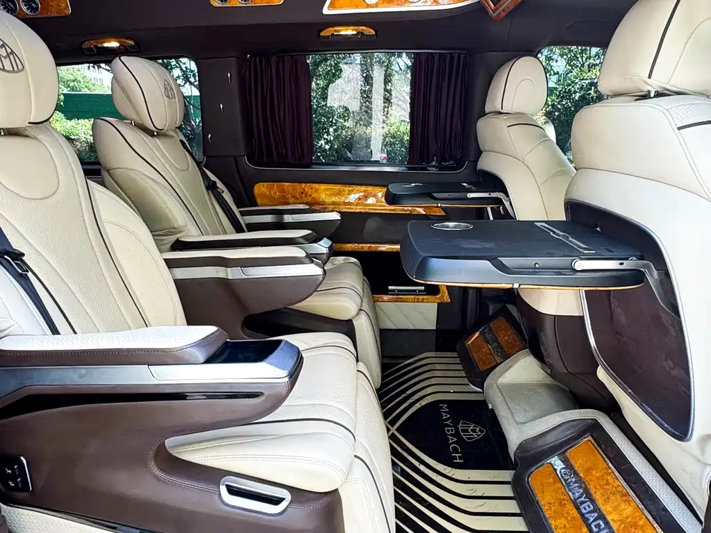 Mercedes-Benz Vito 2023 — фото 12