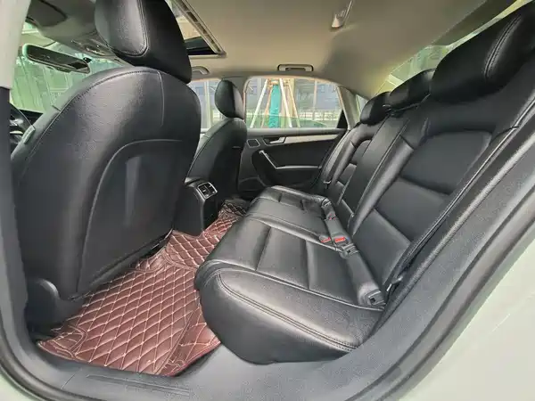 Audi A4L 2016