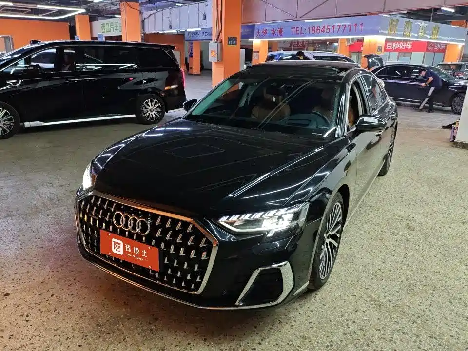 Audi A8 2024