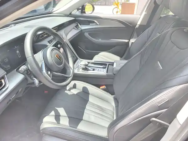 Hongqi H5 2023