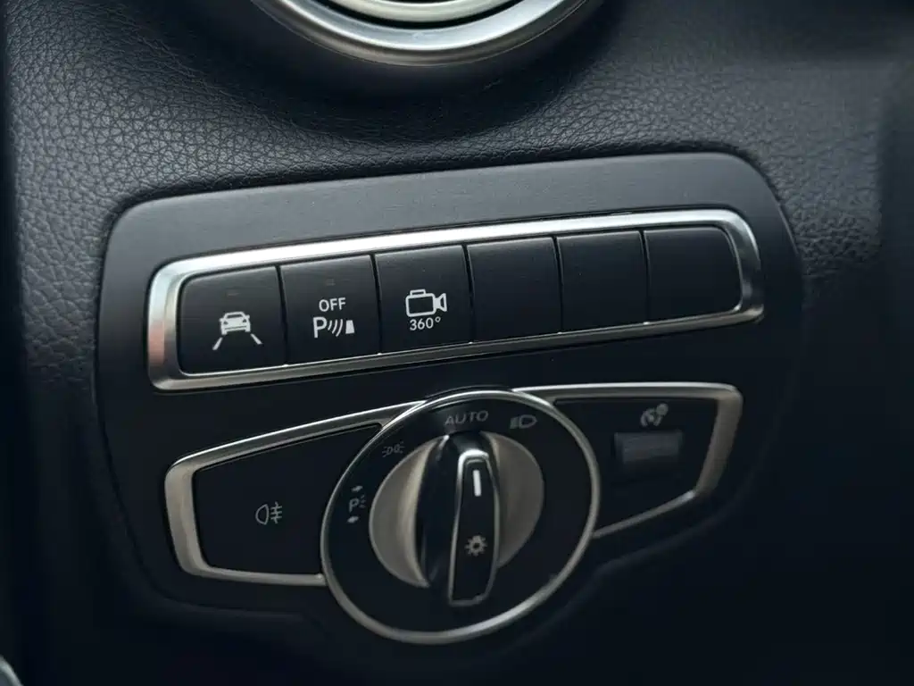 Mercedes-Benz GLC 2017 — фото 8