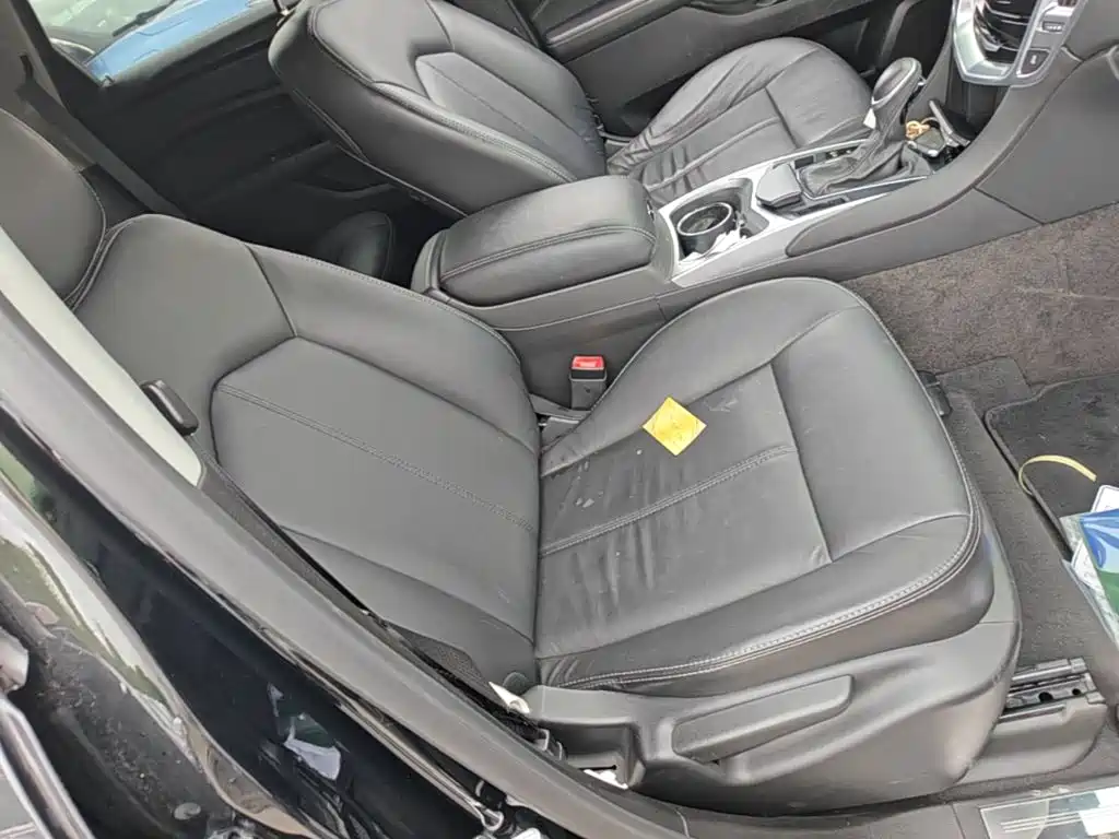 Cadillac SRX 2016 — фото 25