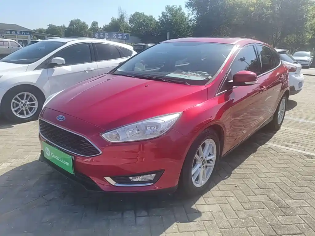 Ford Focus 2017 — фото 1