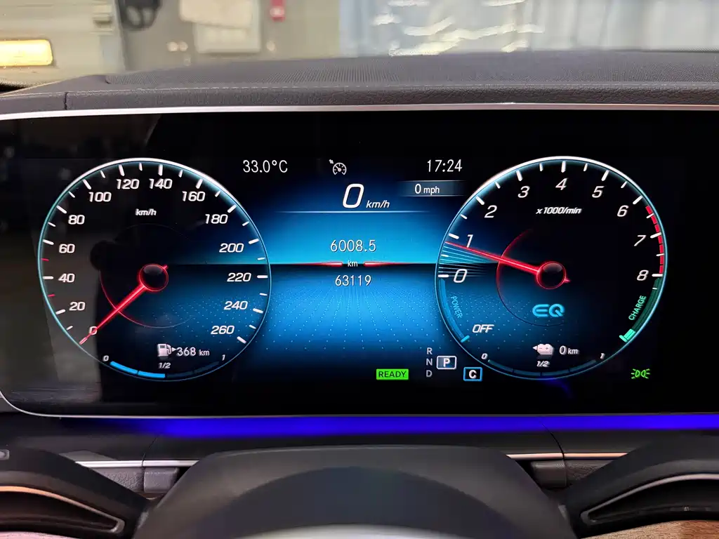 Mercedes-Benz GLE New Energy 2021 — фото 14
