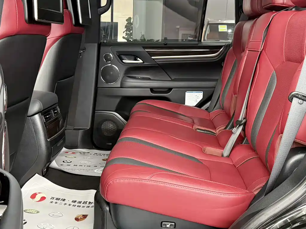 Lexus LX 2020 — фото 12