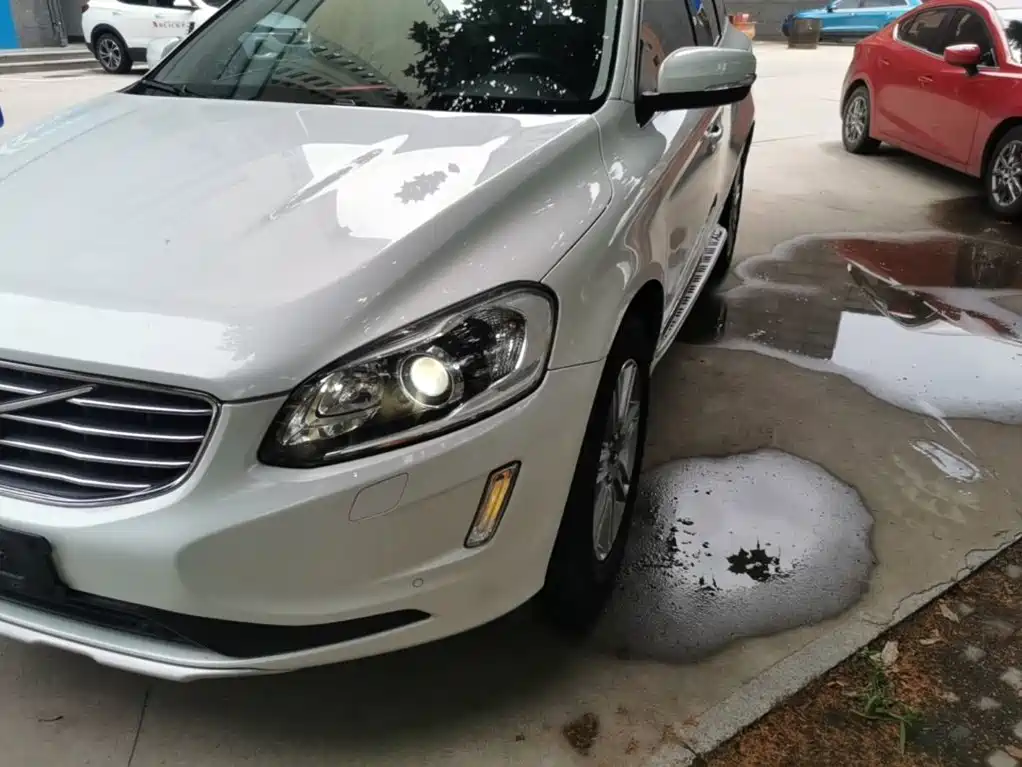 Volvo XC60 2015 — фото 24