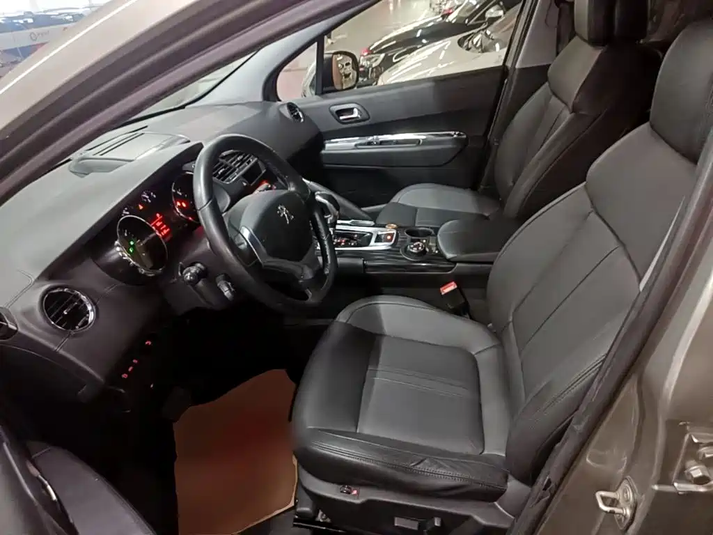 Peugeot 3008 2015 — фото 15