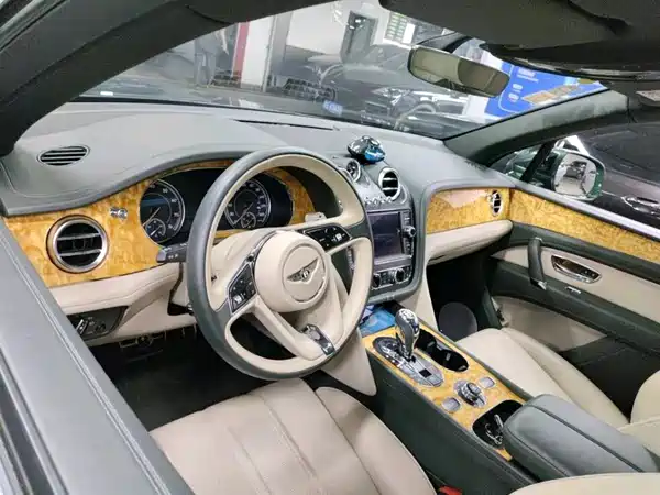 Bentley Bentayga 2018