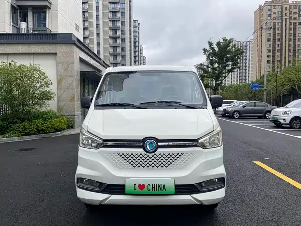 Dongfeng Yufeng EM26 2023