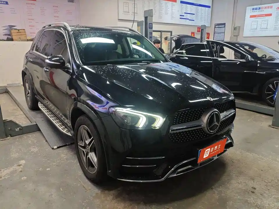 Mercedes-Benz GLE 2021 — фото 2