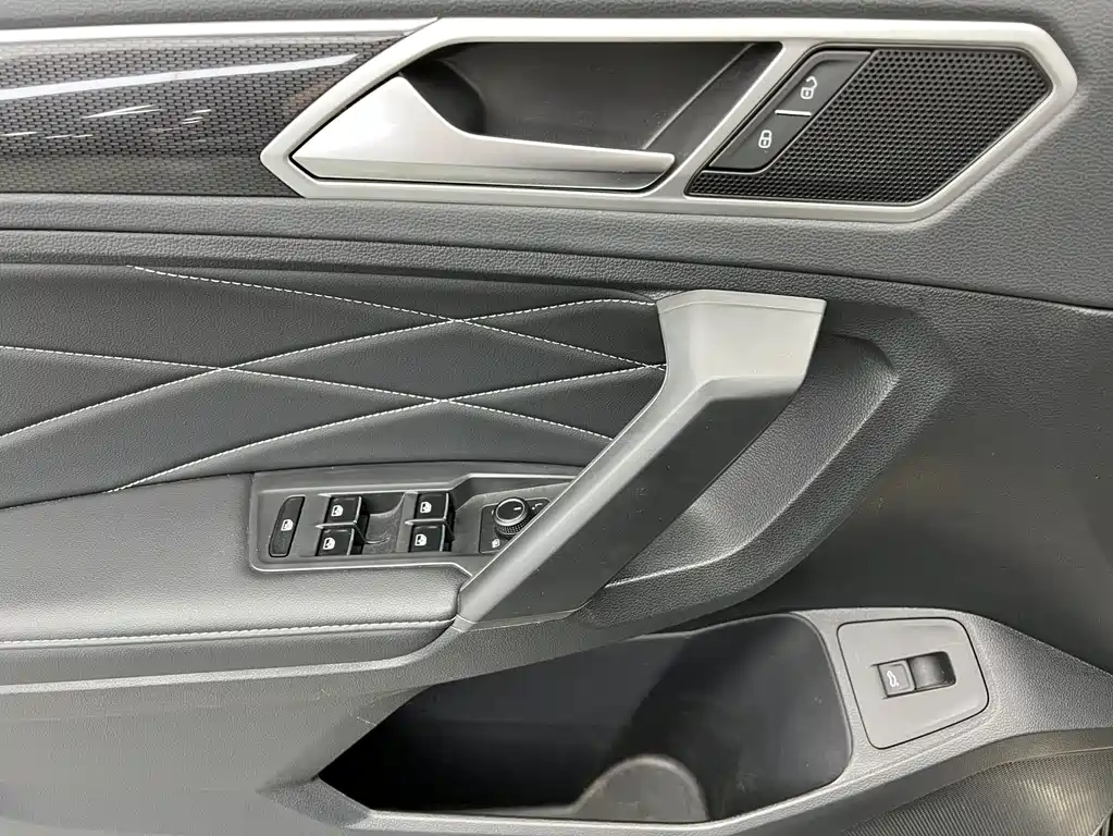 Volkswagen Tiguan L 2025