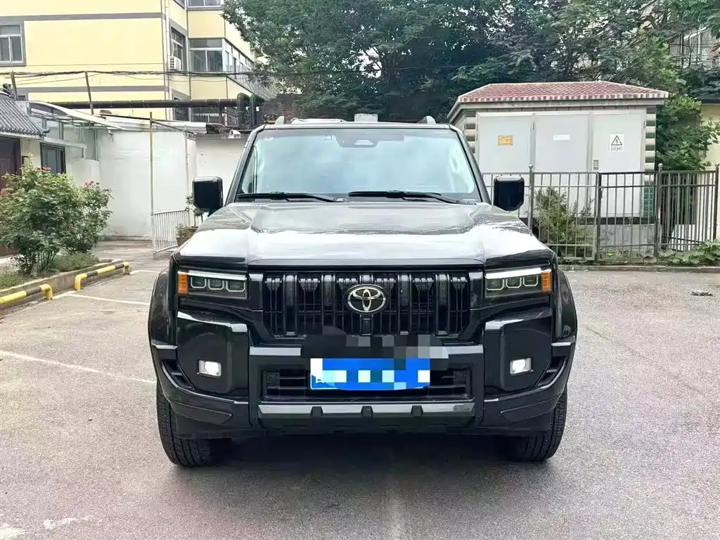 Toyota Prado 2025