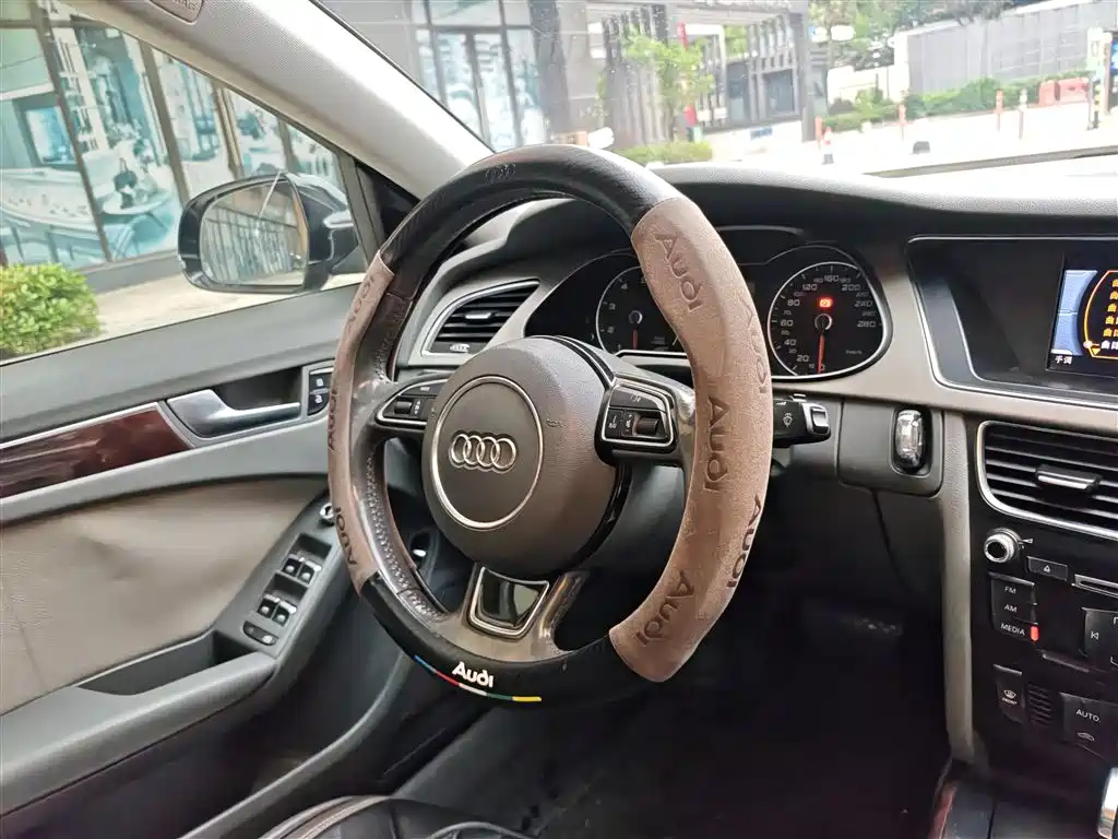 Audi A4L 2013 — фото 10