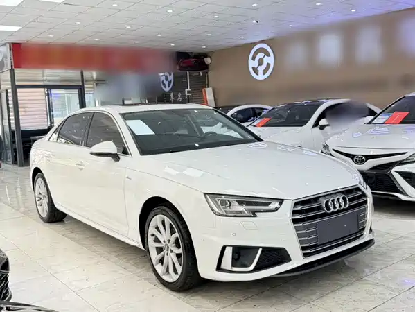 Audi A4L 2019
