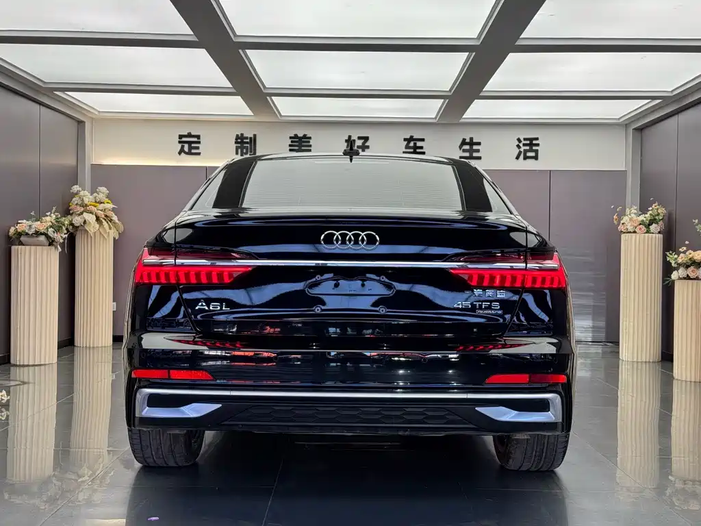 Audi A6L 2025 — фото 11