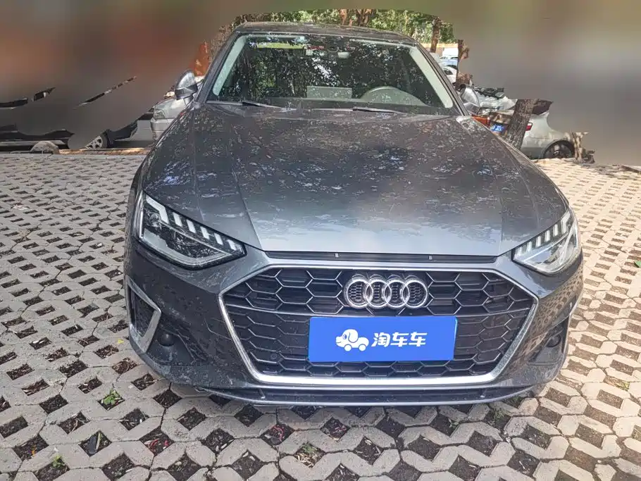Audi A4L 2021