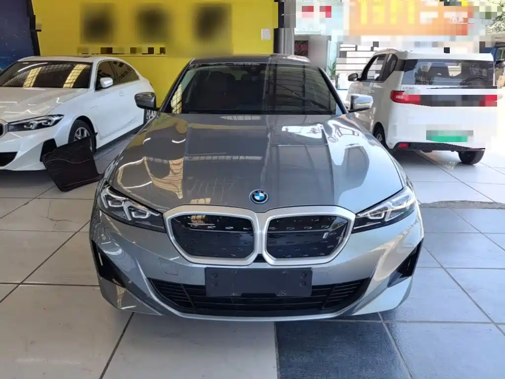 BMW i3 2023