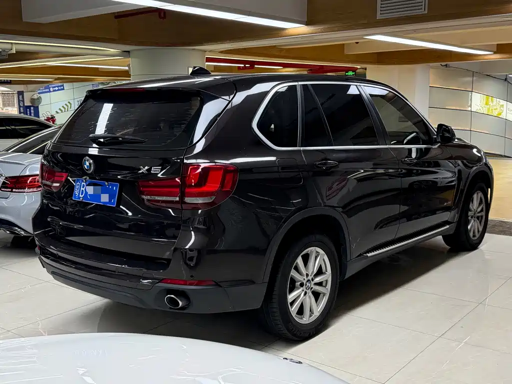 BMW X5 2017 — фото 9