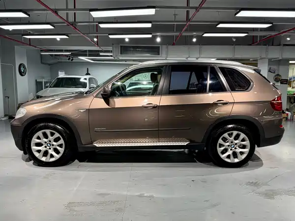 BMW X5 2011