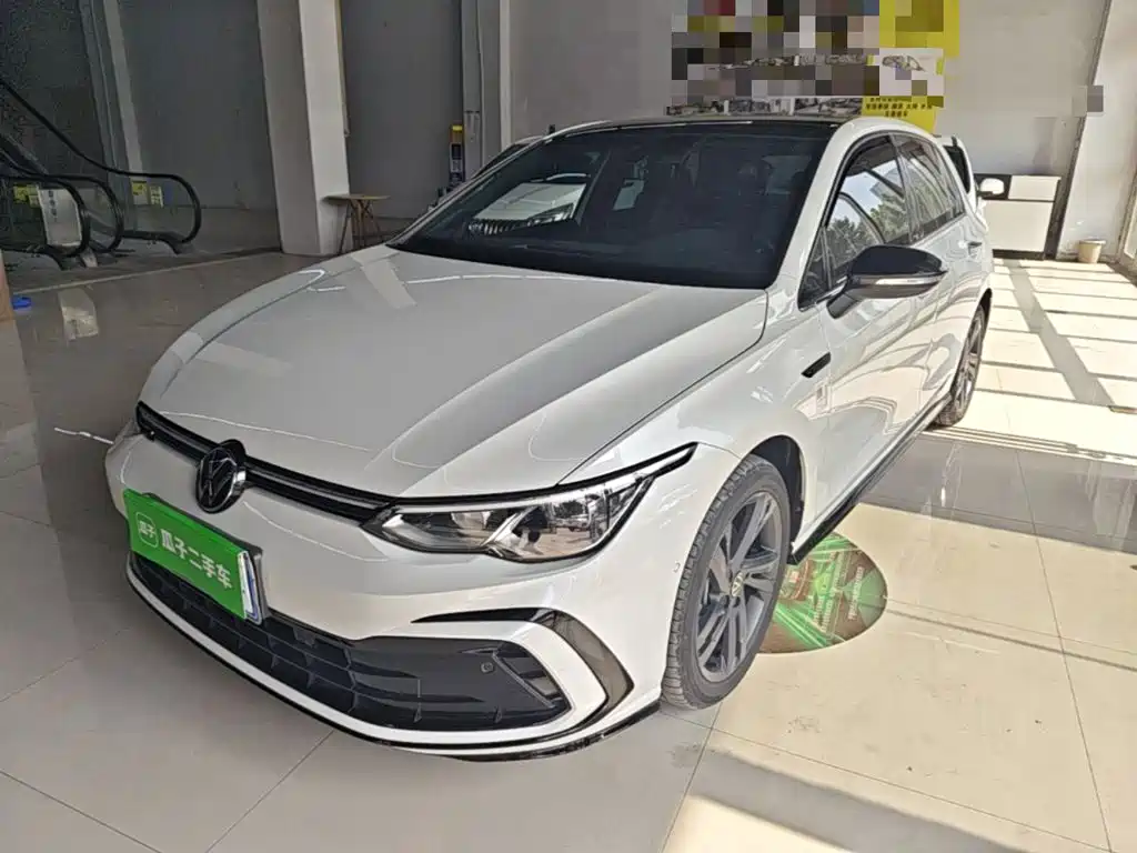 Volkswagen Golf 2024