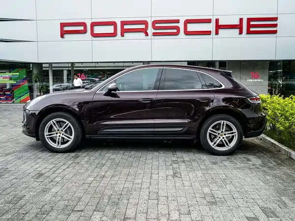 Porsche Macan 2024