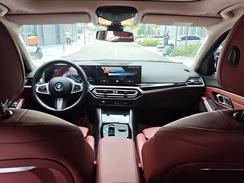 BMW i3 2023