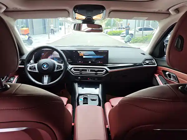 BMW i3 2023