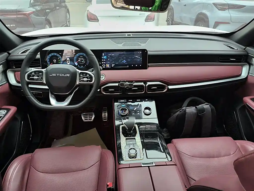Jetour X70 PLUS 2022 — фото 10