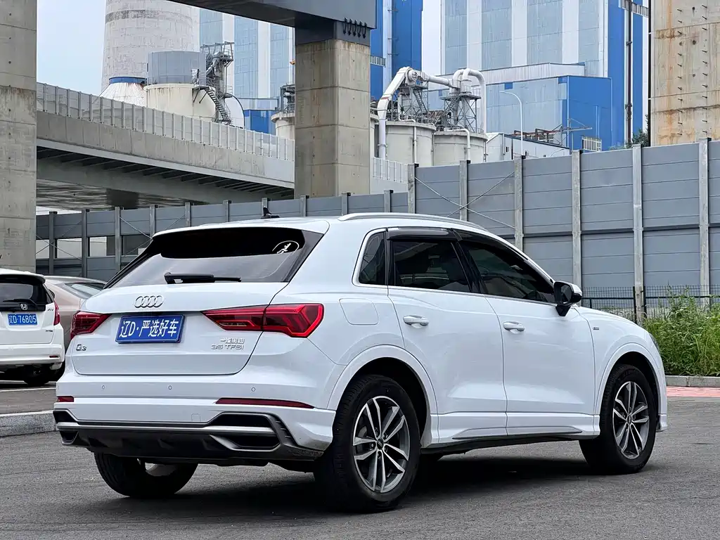 Audi Q3 2021