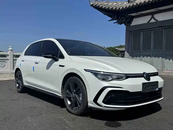 Volkswagen Golf 2022
