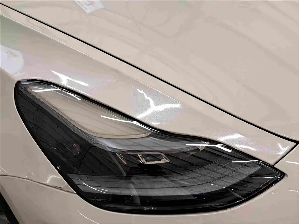 Tesla Model 3 2023 — фото 15