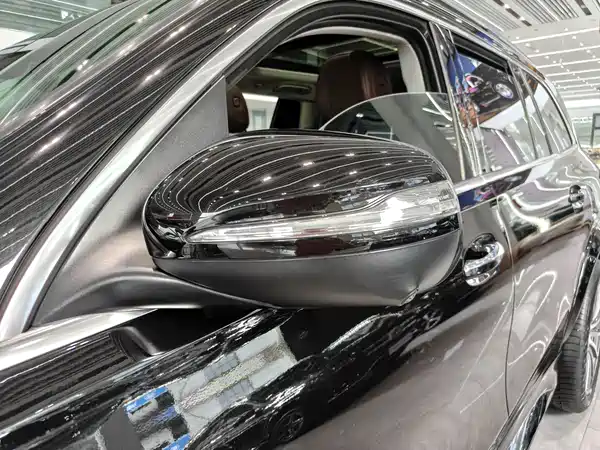 Mercedes-Benz GLS 2025